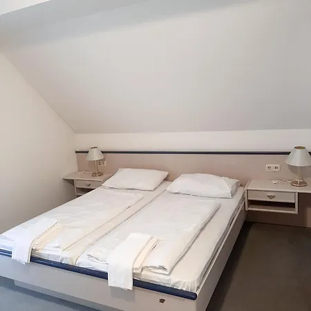 بيت ريفي & Buschenschank Windisch *