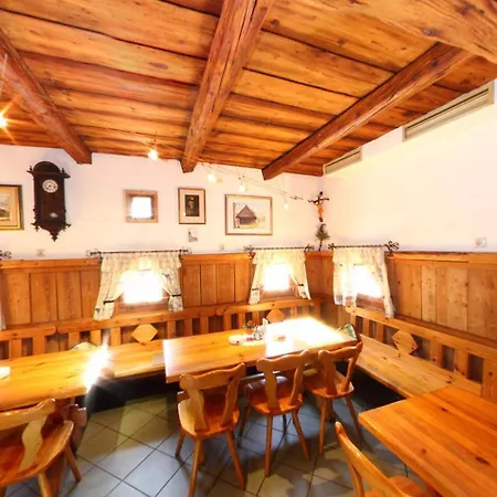 Inn Gasthof & Buschenschank Windisch Gundersdorf